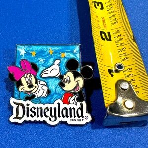 Disneyland Resort Trading Pin - Mickey & Minnie Hotel Exclusive California Parks